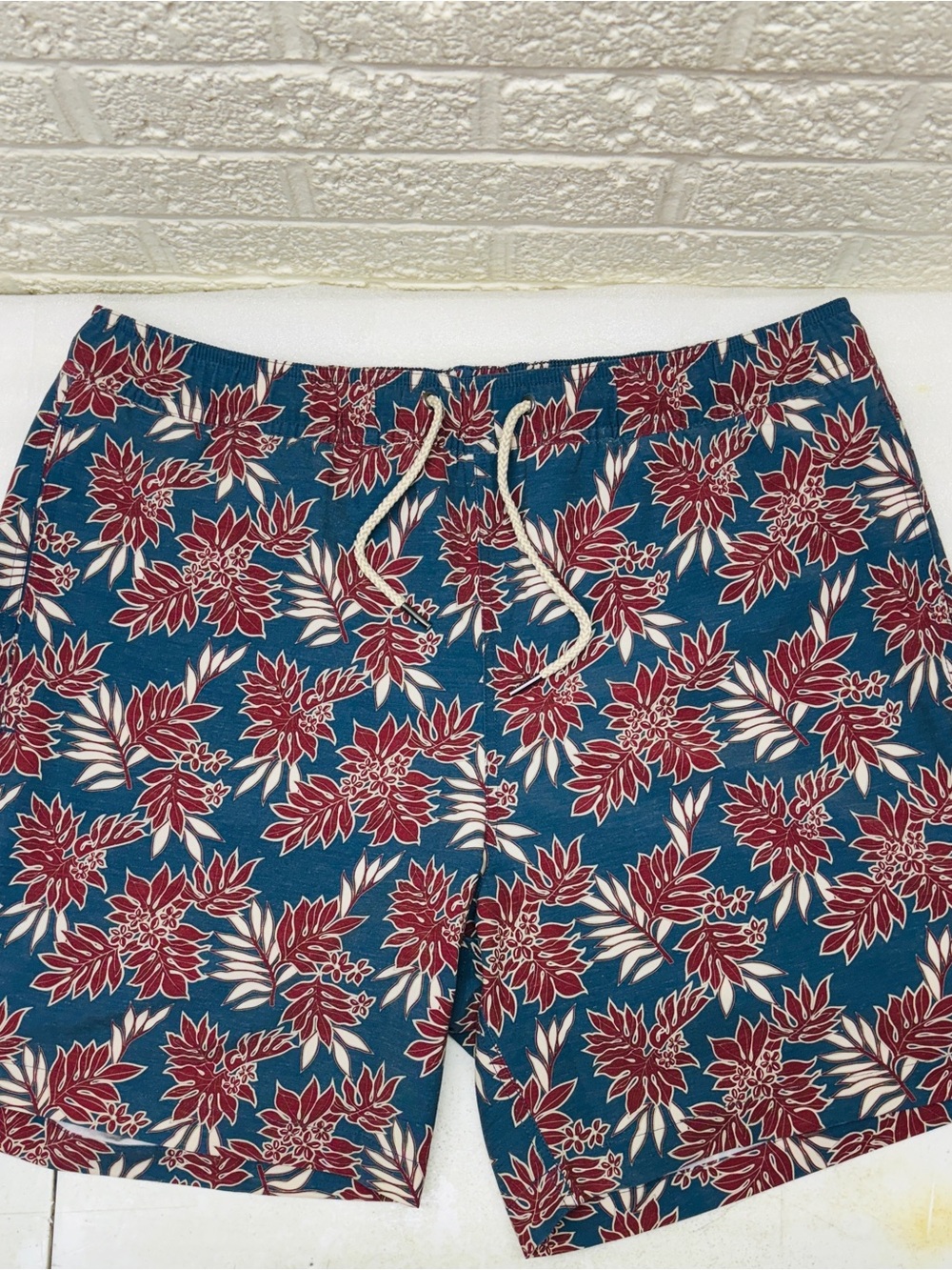 FAIR HARBOR Sz XL Blue & Red Floral Swim Trunks Lined Drawstring Elastic • READ‼
